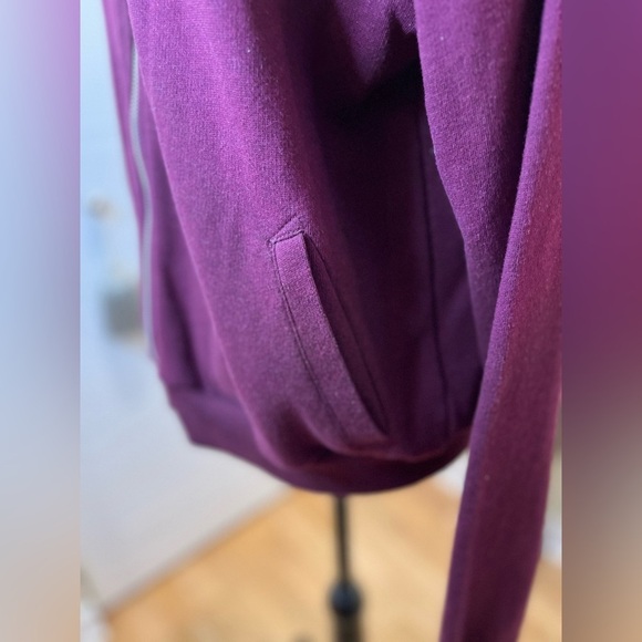 NWOT/ H&M  Bomber Style Sweatshirt/ eggplant,zip fr,side pockets,notch collar - Picture 8 of 10